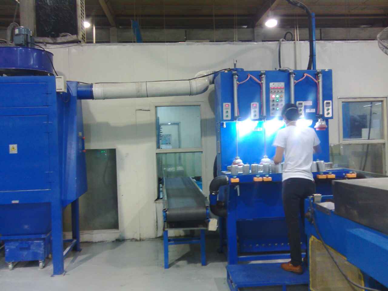 熱水壺、口杯內壁噴砂機 熱水壺、口杯內壁噴砂機